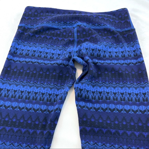 Alo Yoga Airbrush Blue Capri Leggings Size S - Picture 6 of 8